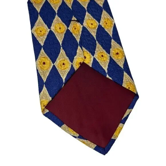 Club Room Tie, Royal Blue Yellow Diamond Argyle pattern, 100% imported silk - Picture 8 of 11